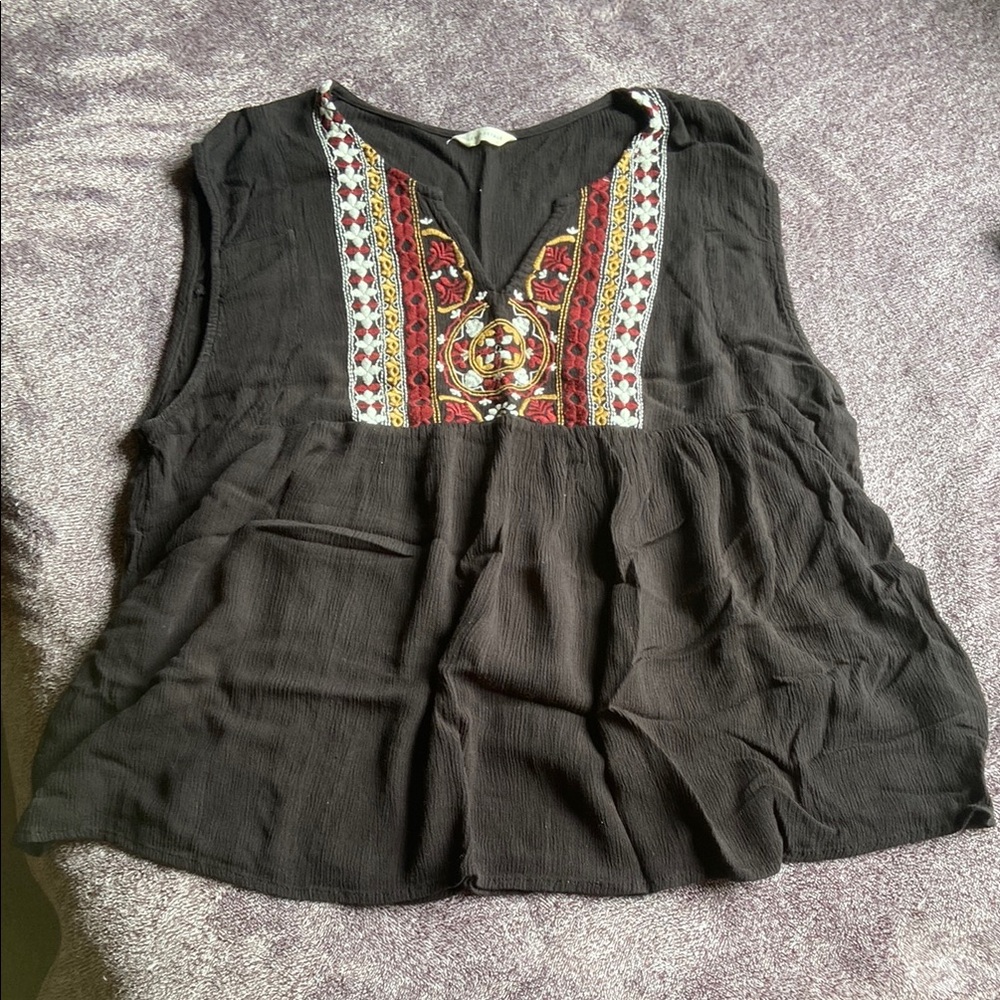 Aeropostale Embroidered Black Sleeveless Top
